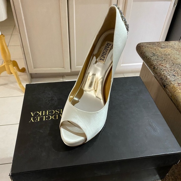 Brand new Badgley Mishcka shoes sz 10 - Picture 11 of 11